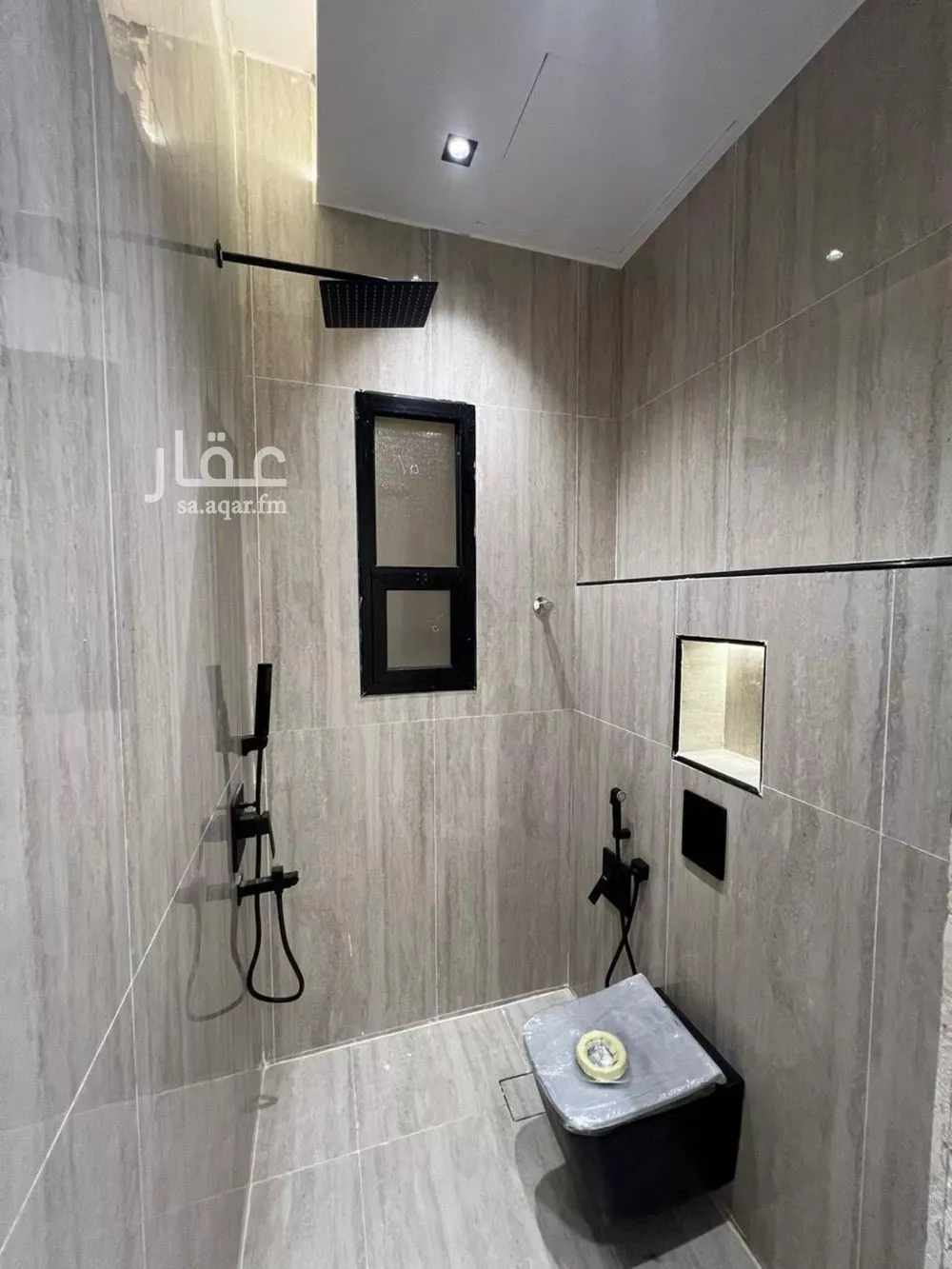 5 bedroom villa in Al Rimal 3