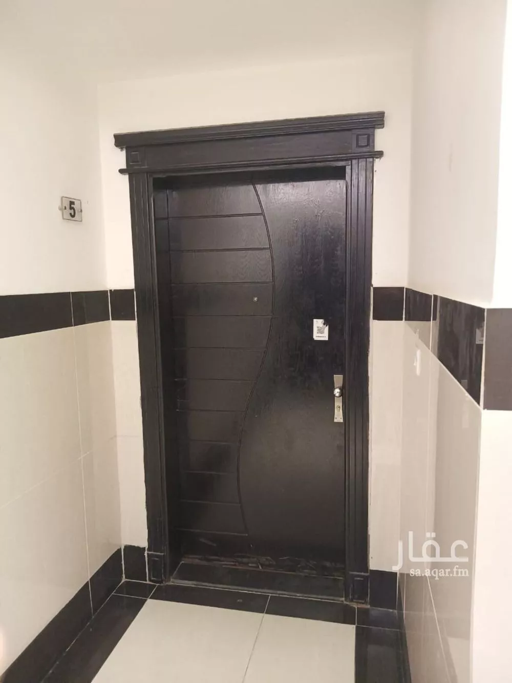 شقة 3 غرف في الملقا 3