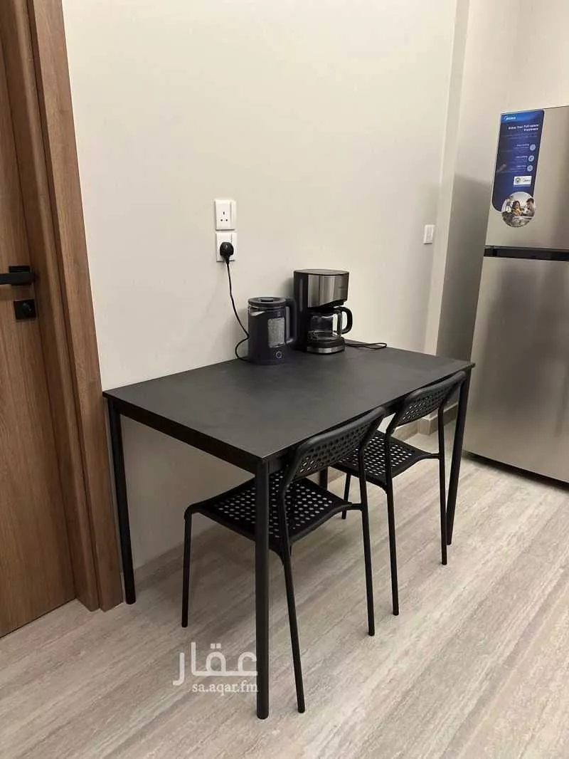 شقة 1 غرف في الملك فهد 4