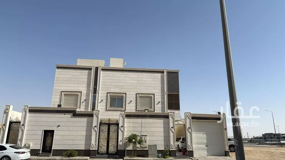 شقة 4 غرف في العارض