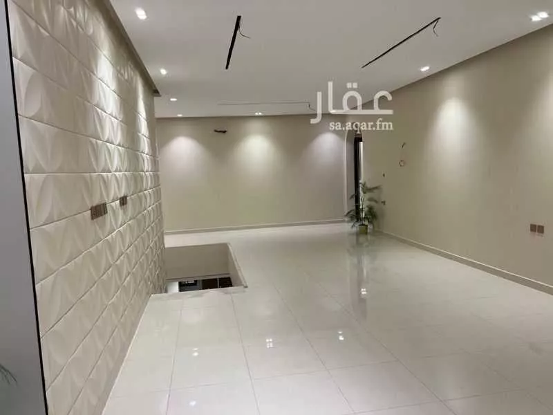 فيلا 7 غرف في طيبة 1