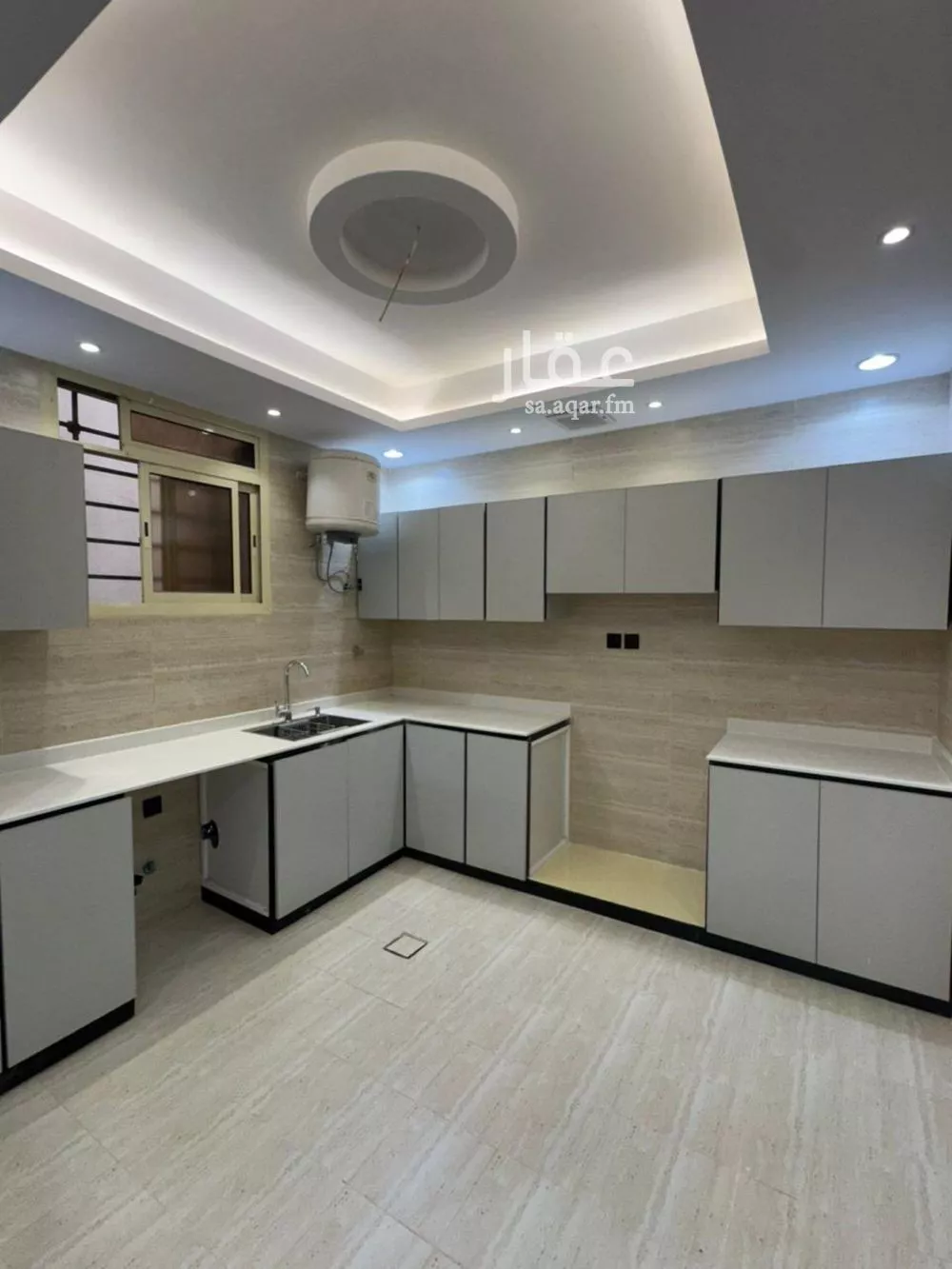 2 bedroom apartment in Al Aziziyah 9