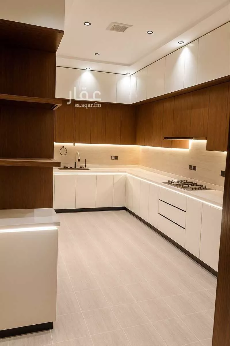 3 bedroom floor in Tuwaiq 1