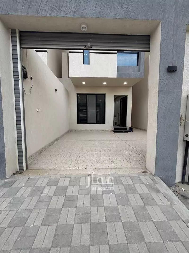 6 bedroom villa in Dahiat King Fahd 2