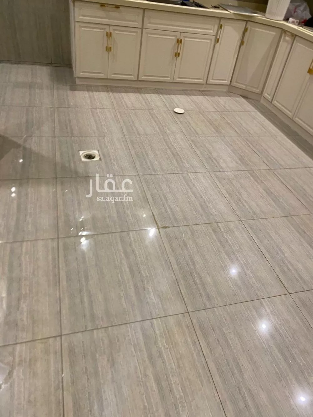 فيلا 8 غرف في المونسية 4