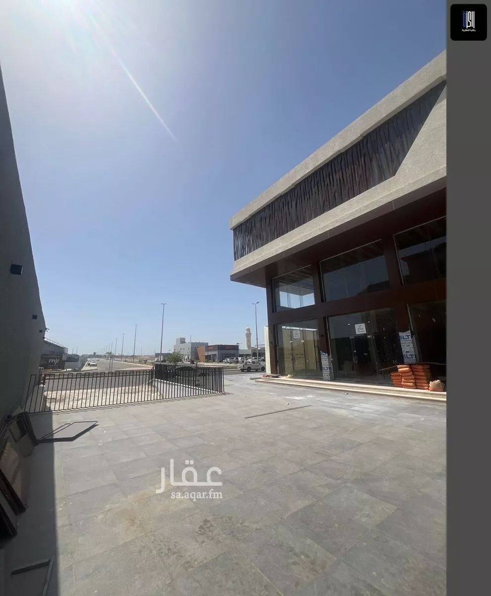 محل 660 م² في البساتين 5