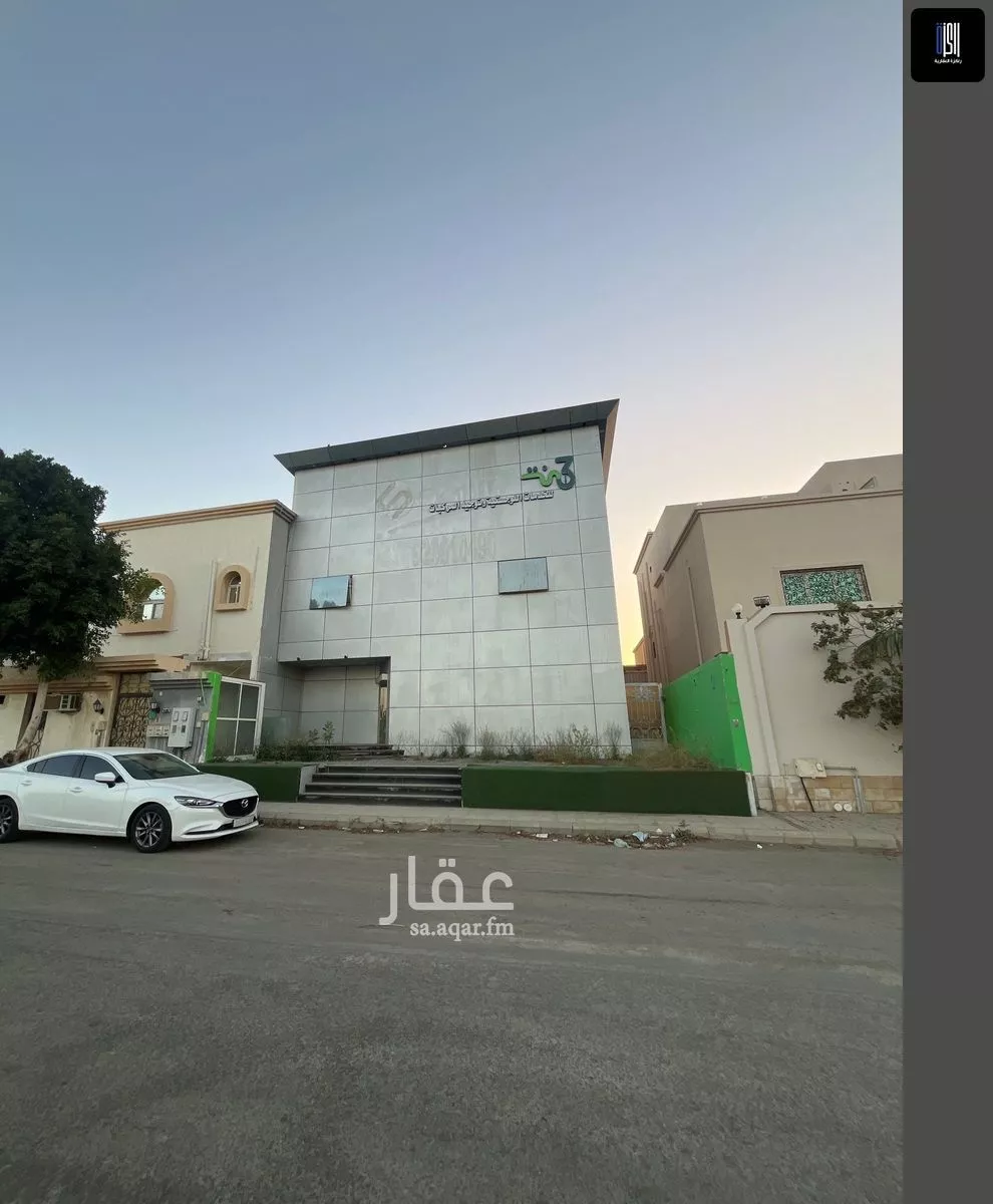 فيلا 7 غرف في البساتين 1