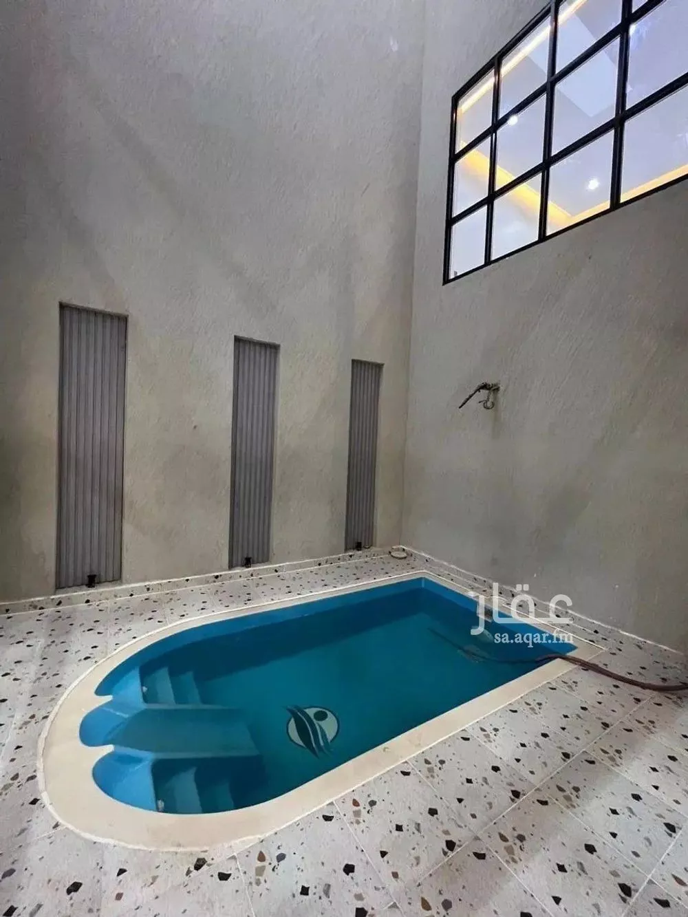 8 bedroom villa in King Fahd 4