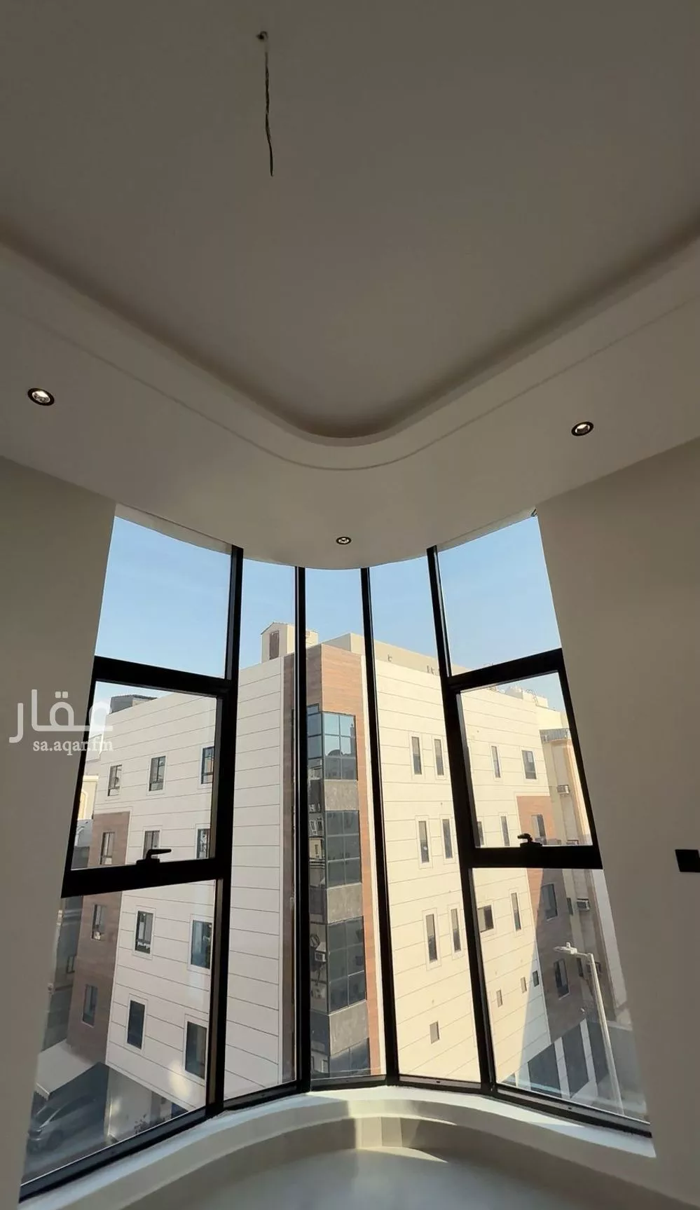 شقة 3 غرف في الروضة 3