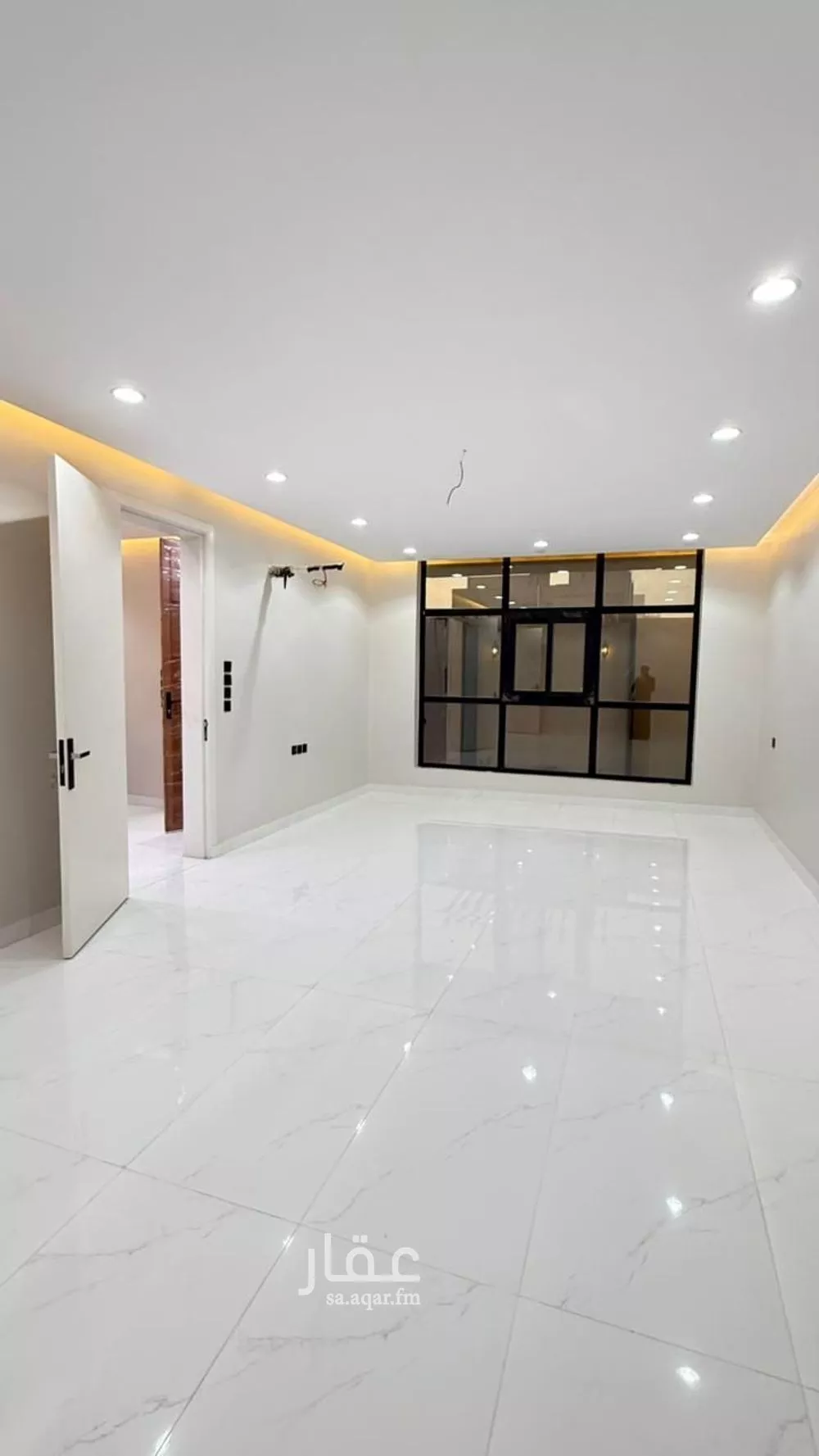 8 bedroom villa in King Fahd 5