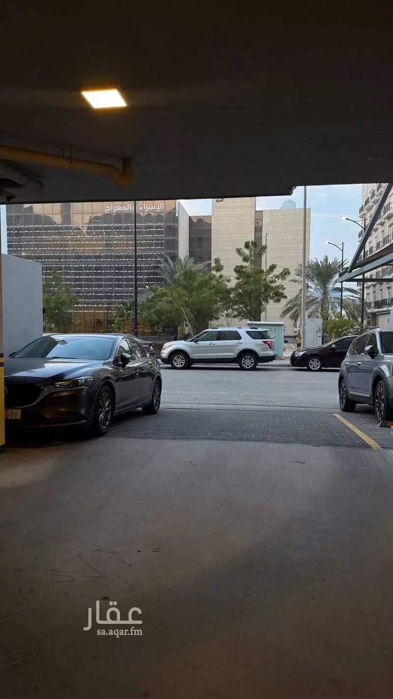 شقة 6 غرف في الروابي 2