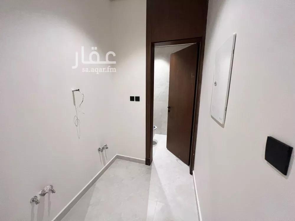 4 bedroom villa in Al Janadriyah, Riyadh 9