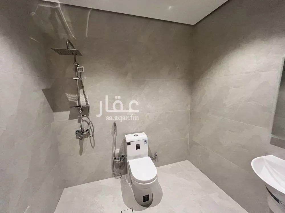 4 bedroom villa in Al Janadriyah, Riyadh 11