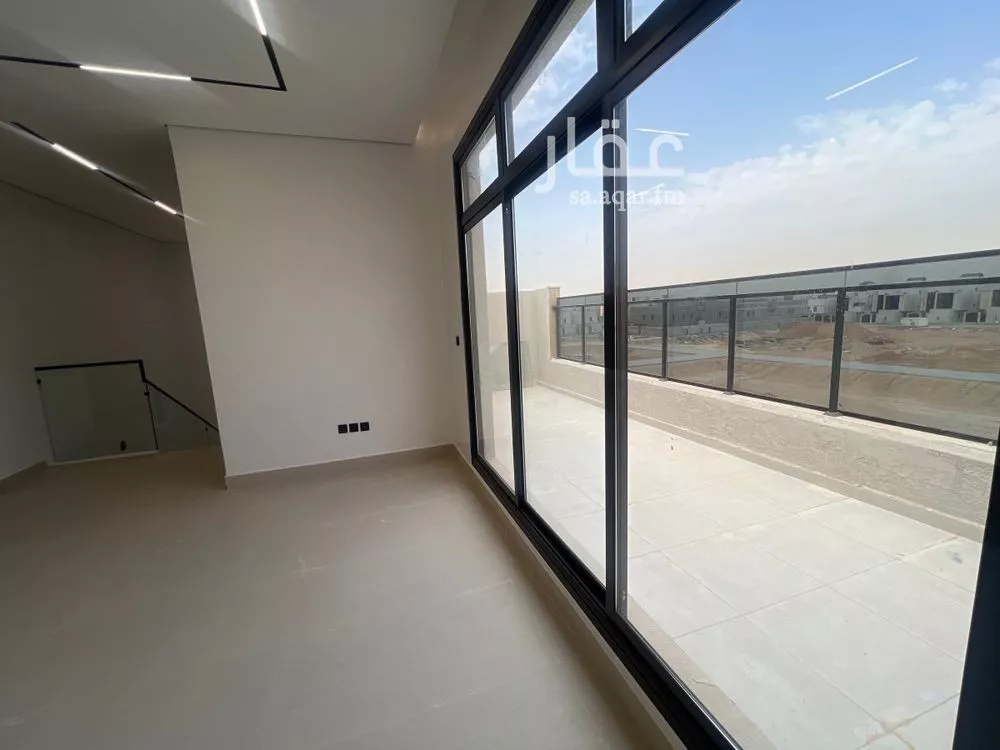 4 bedroom apartment in Al Maizilah, Riyadh 17