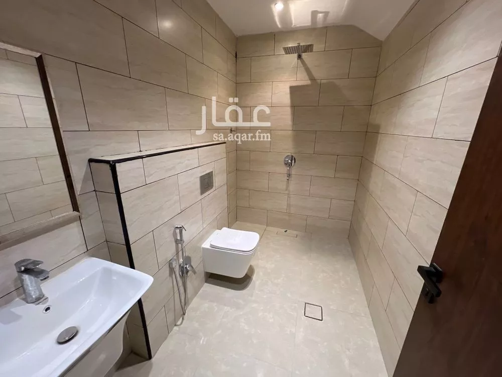 6 bedroom villa in Al Yarmouk, Riyadh 8