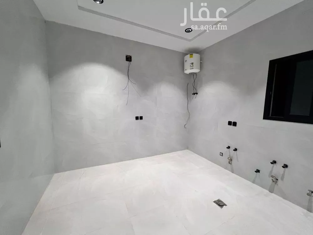 3 bedroom floor in Al Rimal 5