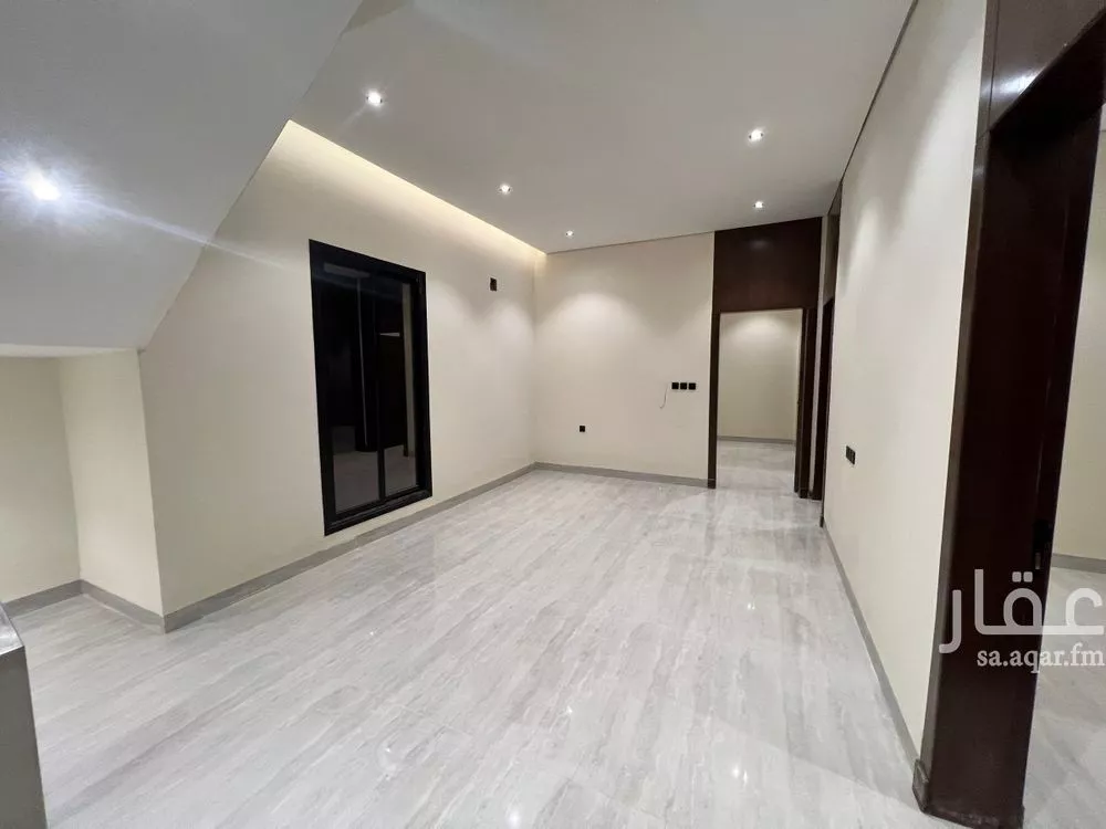 4 bedroom villa in Al Janadriyah, Riyadh 9