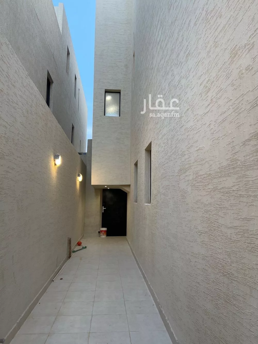 3 bedroom floor in Al Janadriyah 4