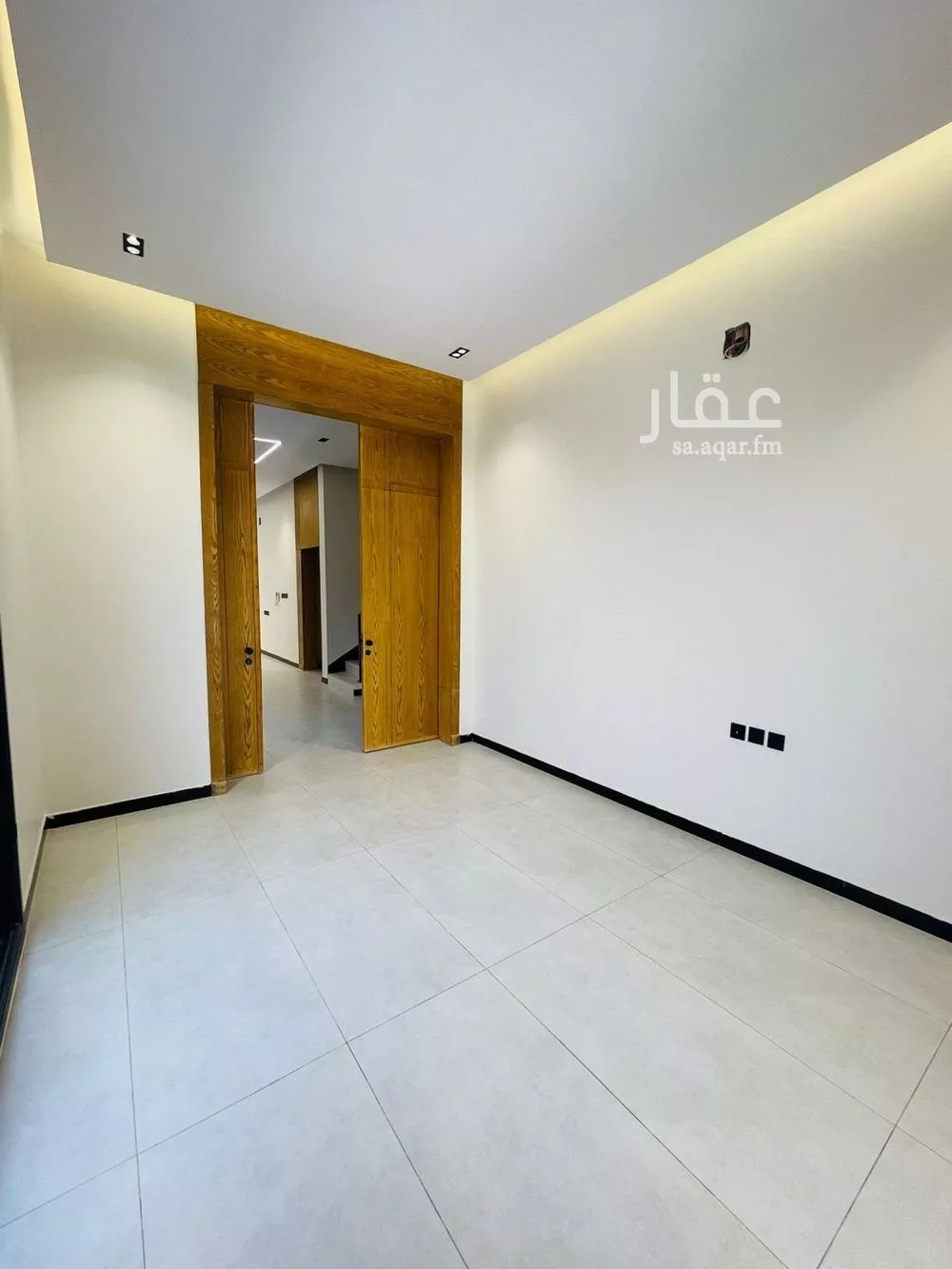 فيلا 4 غرف في الجنادرية 4