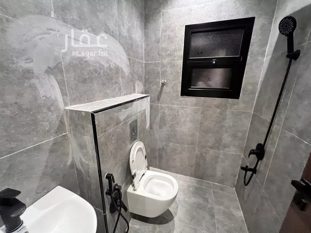 4 bedroom villa in Al Janadriyah, Riyadh 8