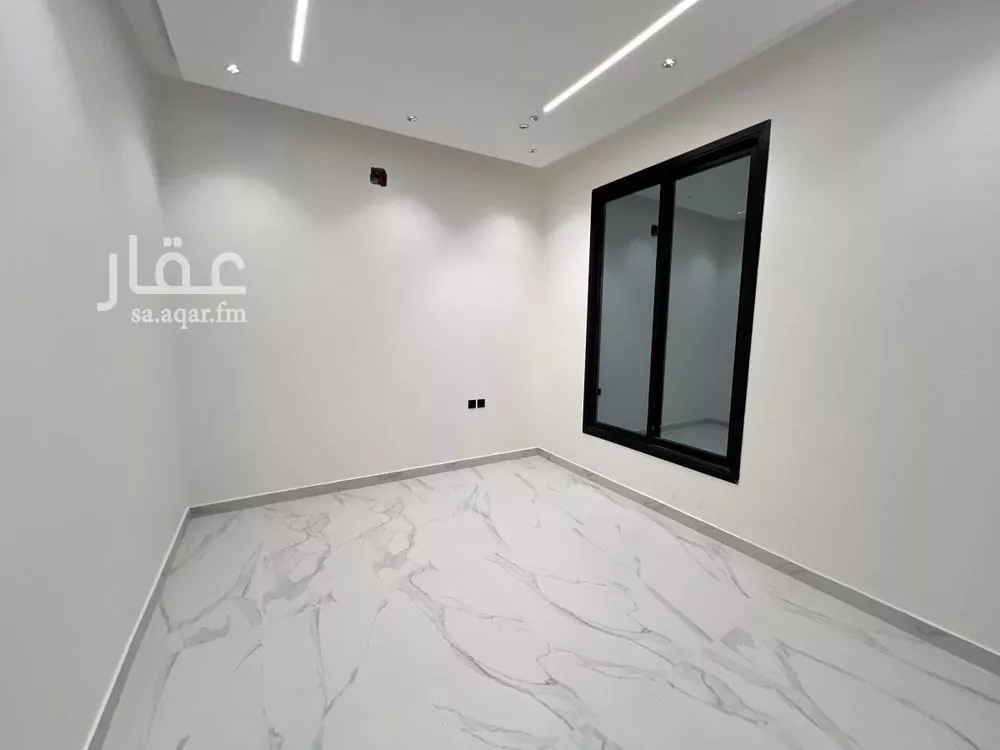 3 bedroom floor in Al Janadriyah 5
