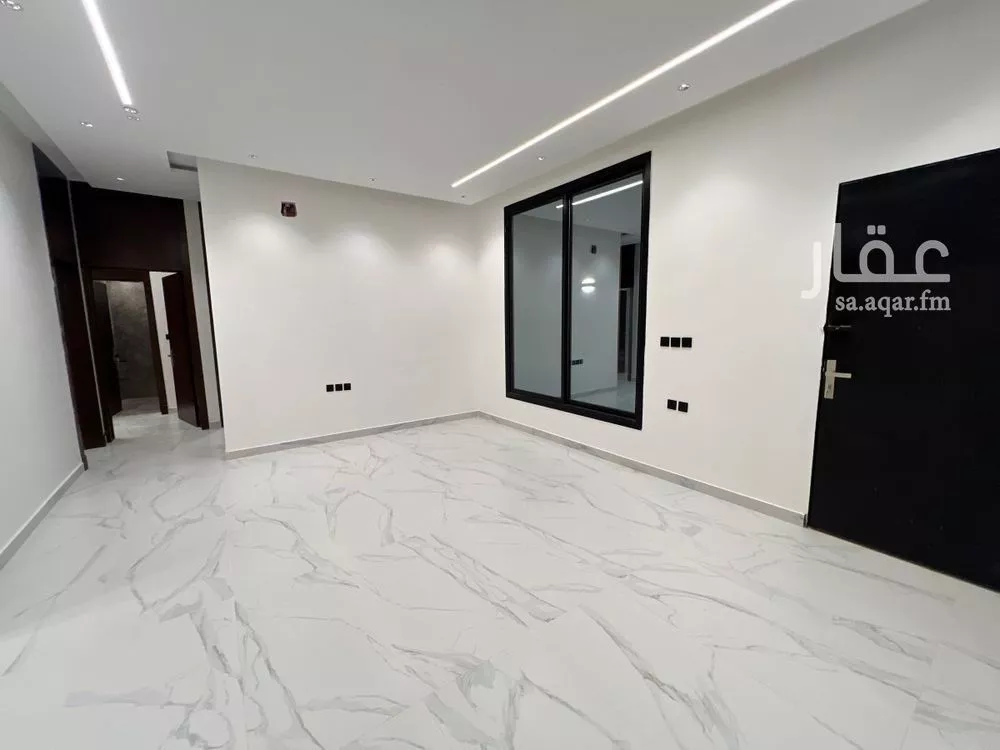 3 bedroom floor in Al Janadriyah 4