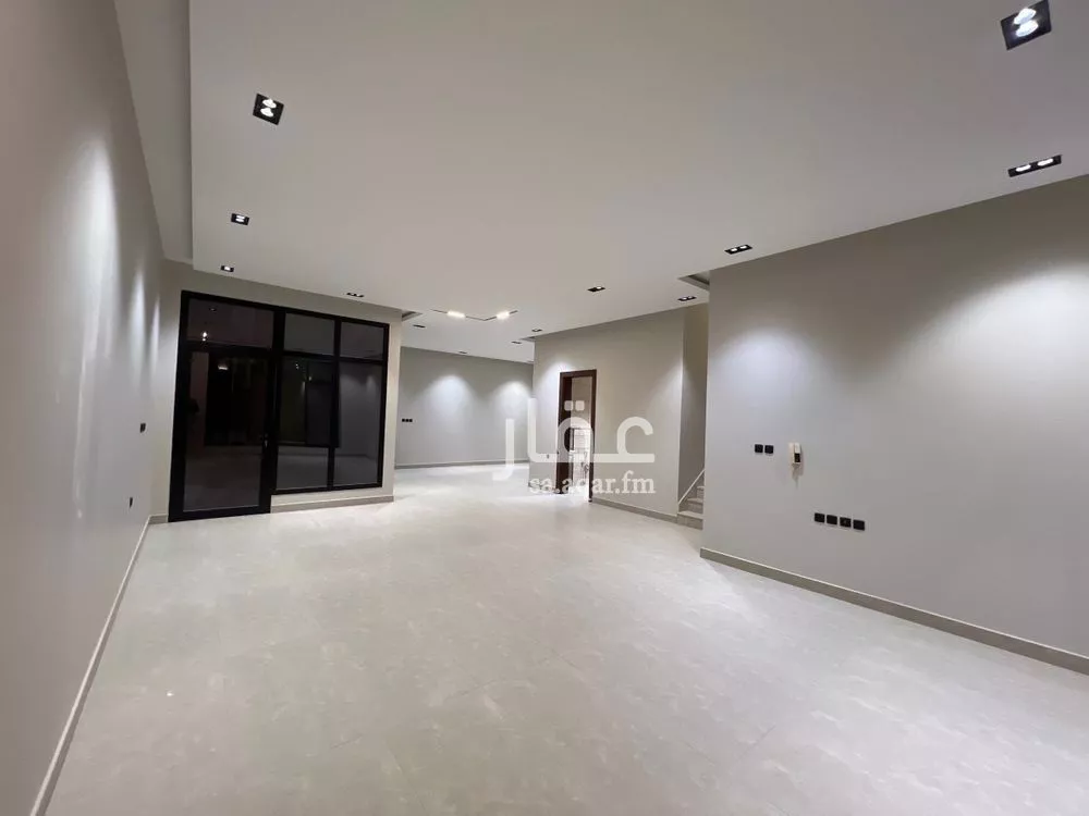 6 bedroom villa in Al Yarmouk, Riyadh 9