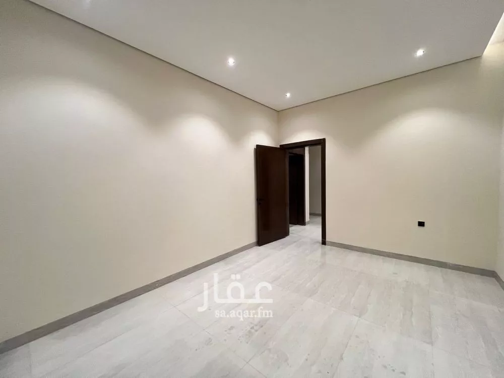 4 bedroom villa in Al Janadriyah, Riyadh 12
