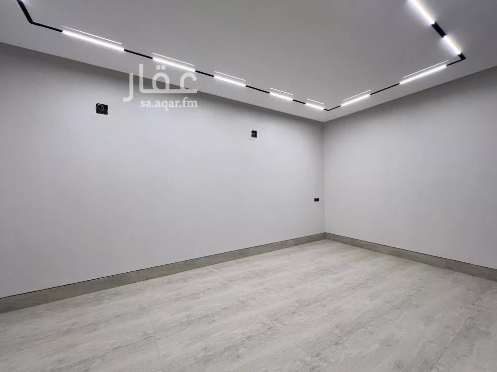 4 bedroom villa in Ash Sharq, Riyadh 6