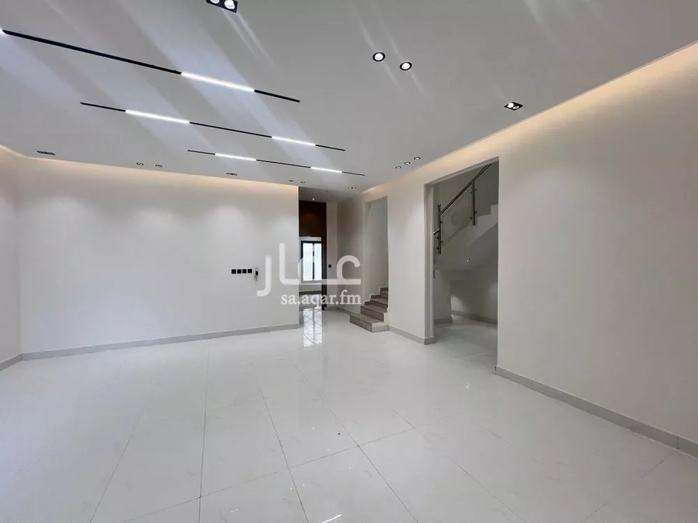 4 bedroom villa in Al Janadriyah, Riyadh 8
