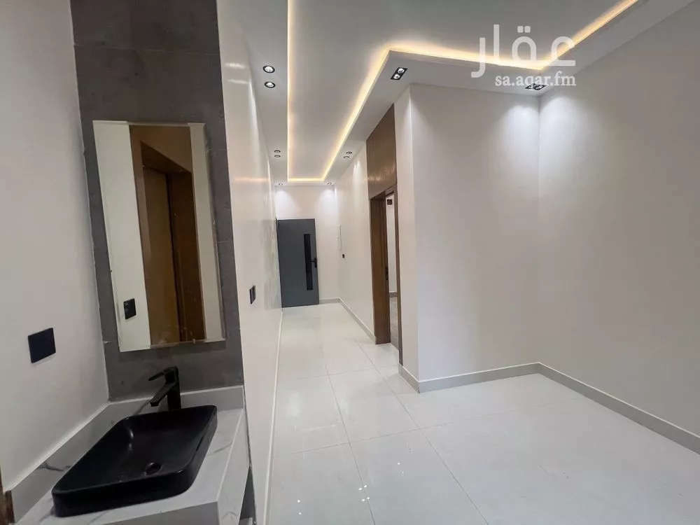 4 bedroom villa in Al Janadriyah, Riyadh 14