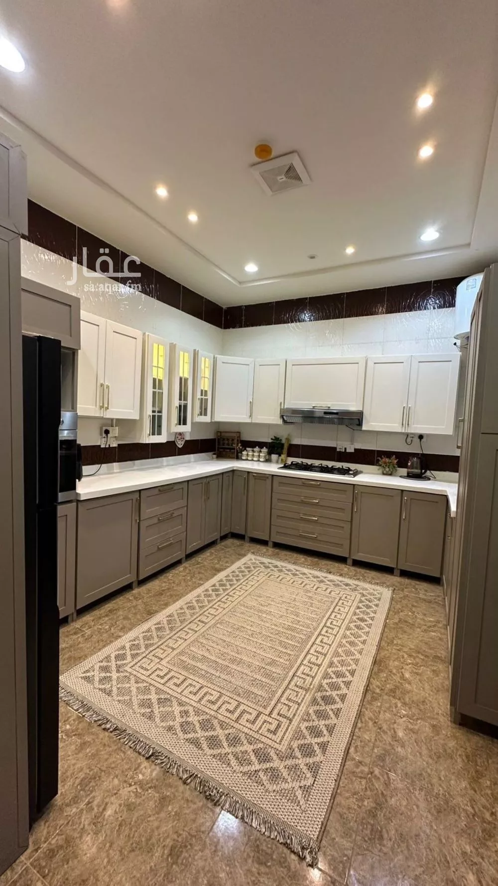 شقة 3 غرف في الرمال 4