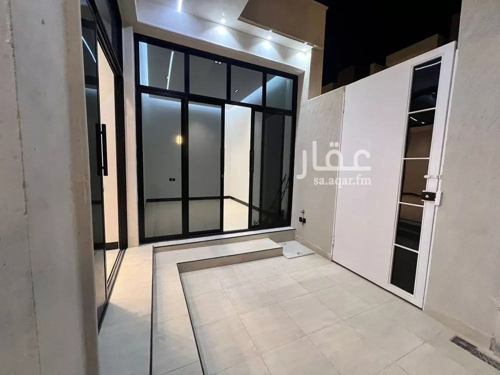 فيلا 5 غرف في الرمال 4