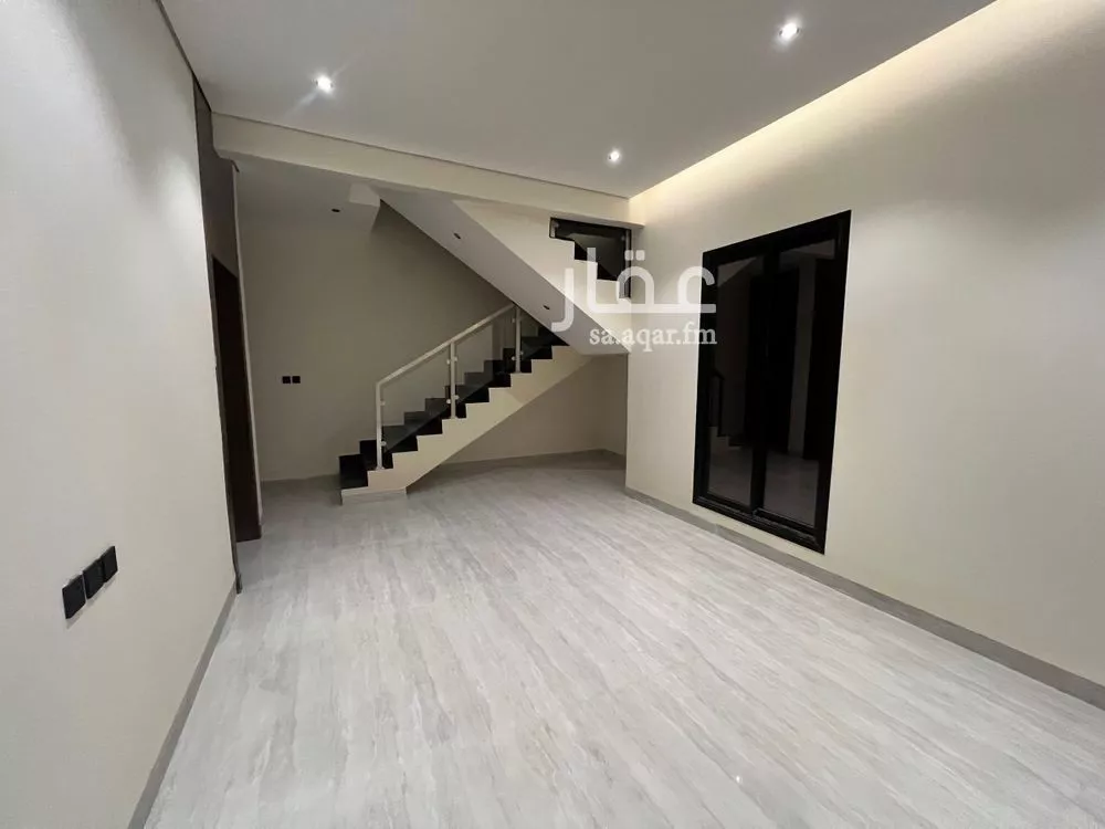 4 bedroom villa in Al Janadriyah, Riyadh 11