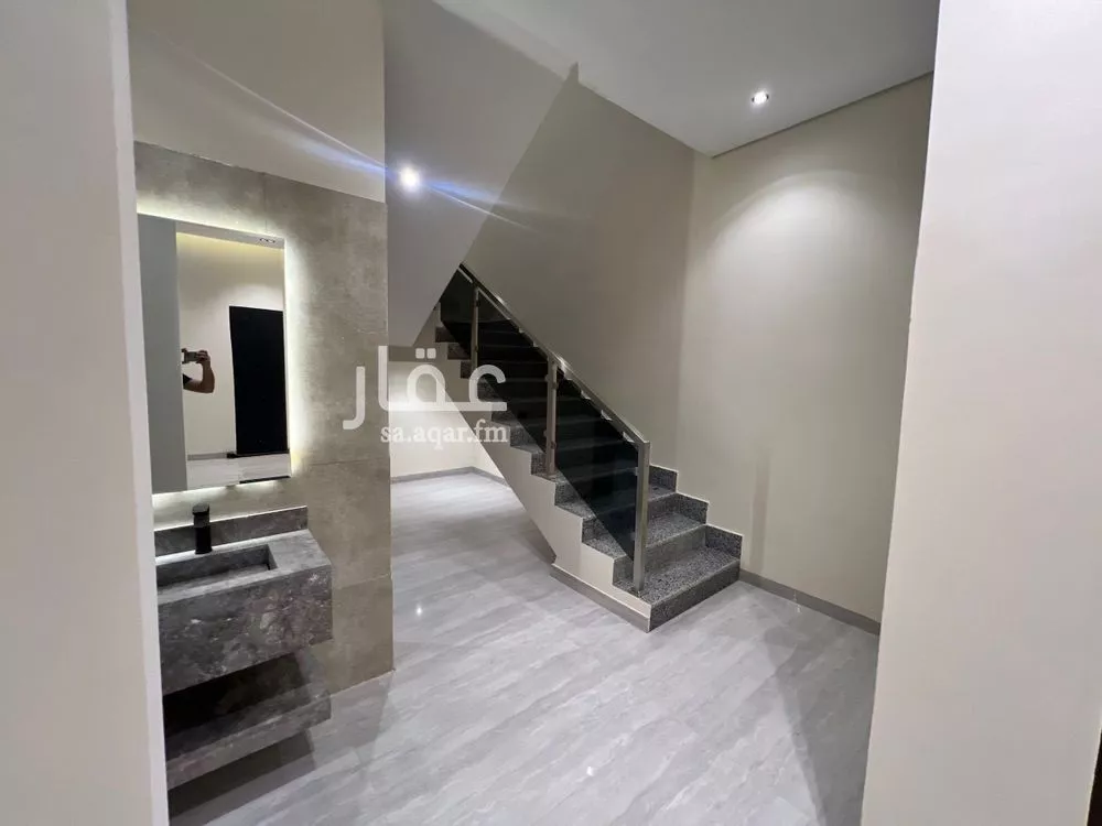 3 bedroom villa in Al Maizilah, Riyadh 7