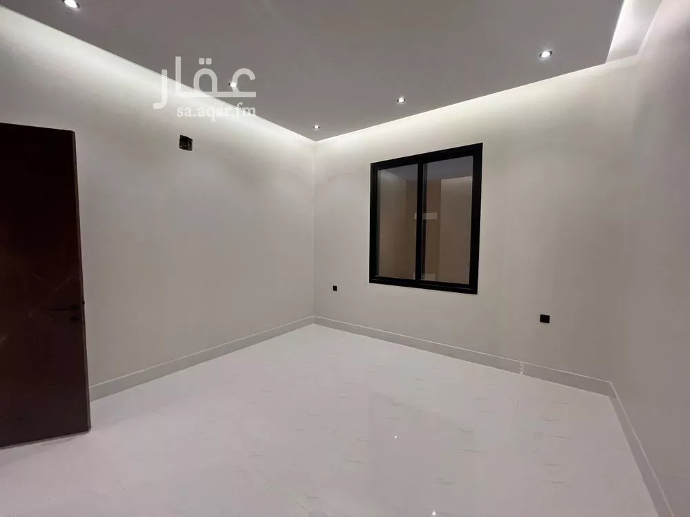 فيلا 5 غرف في الرمال 4