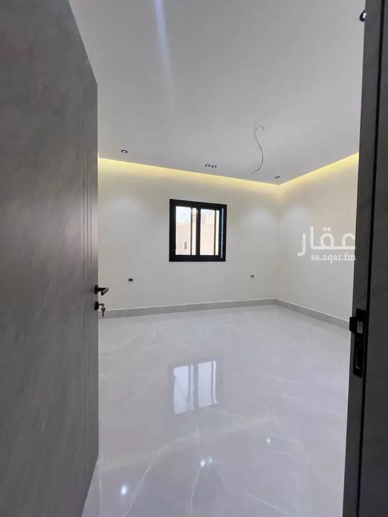 شقة 4 غرف في الروضة 3