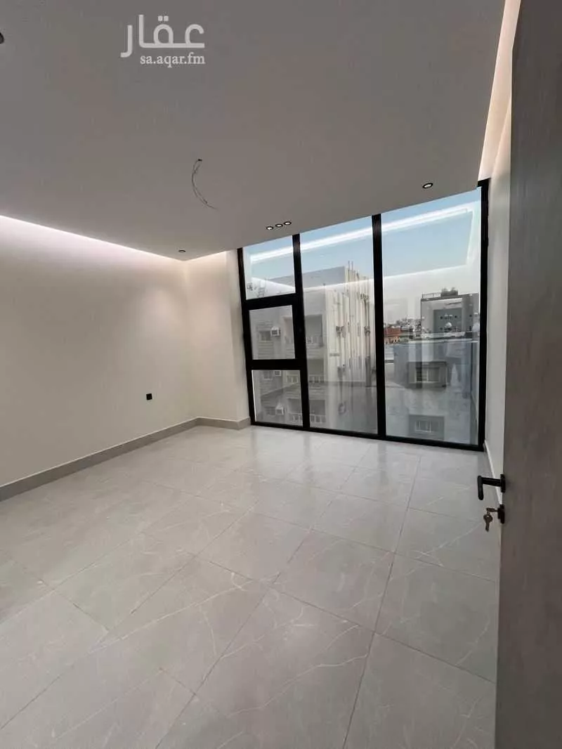 شقة 5 غرف في النعيم 1