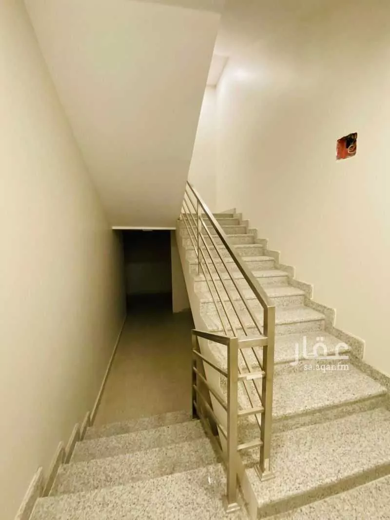 شقة 11 غرف في الامواج 5