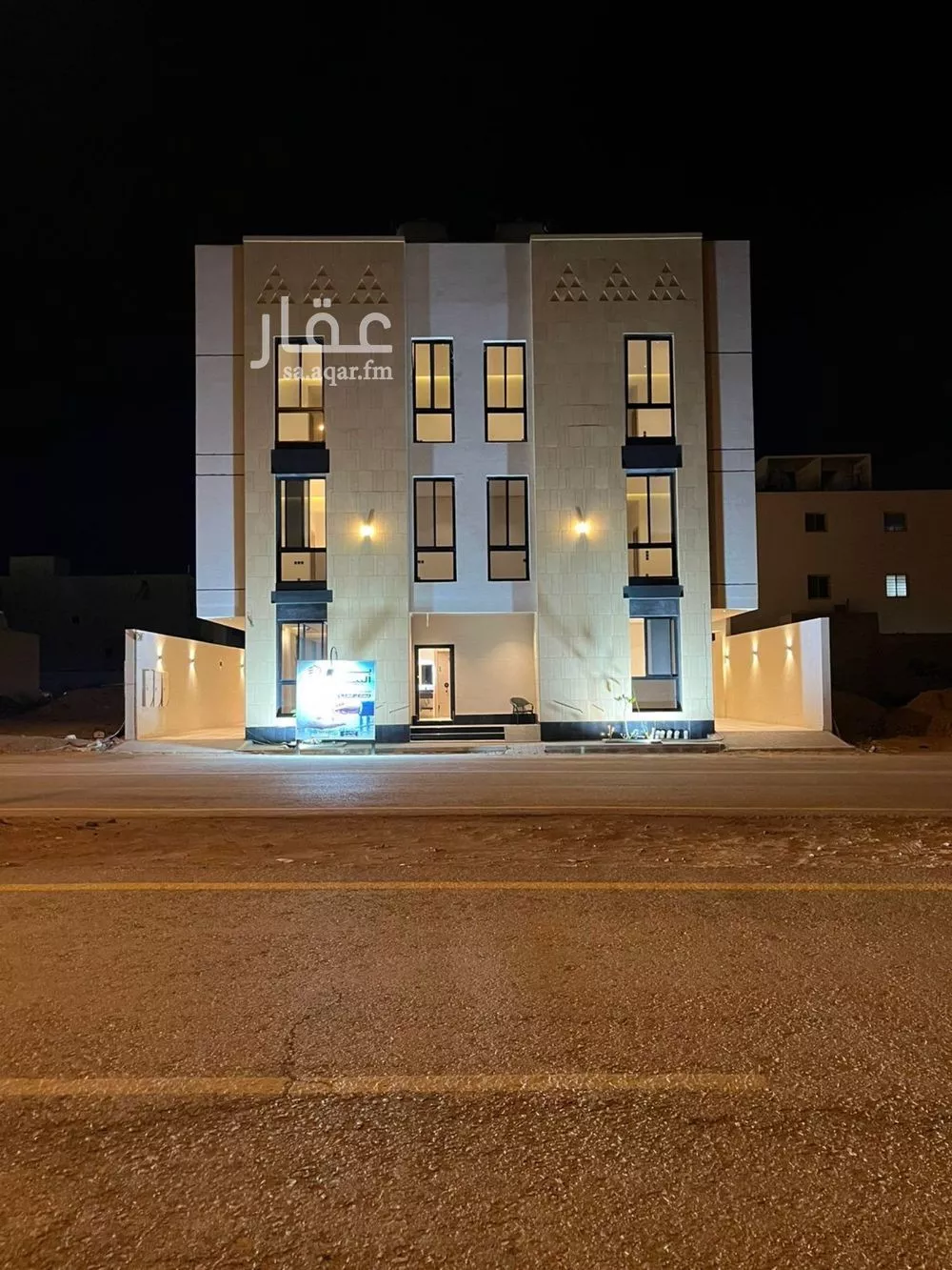 عمارة 400 م² في المهدية 4