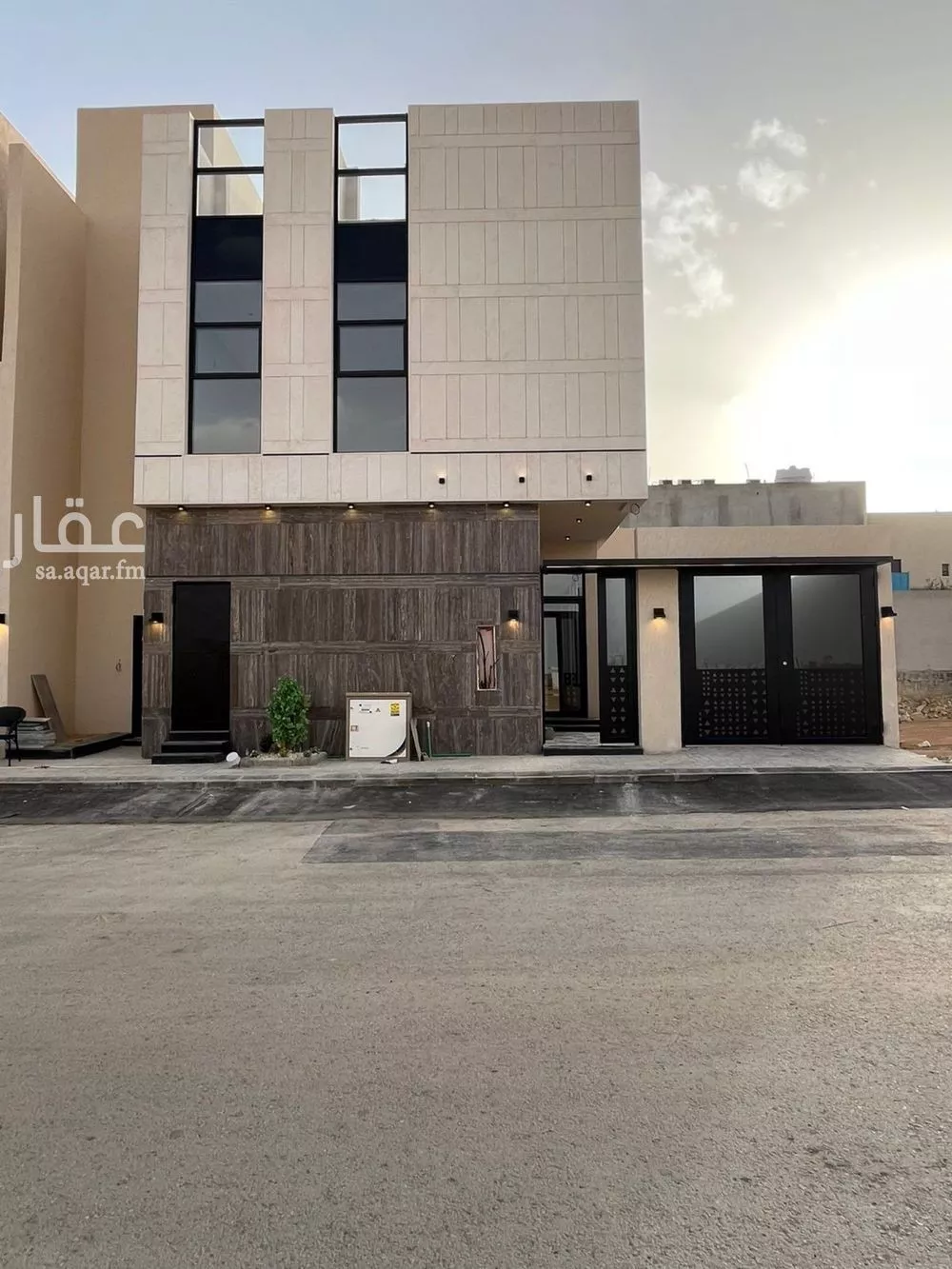 5 bedroom villa in Al Mahdiyyah 1