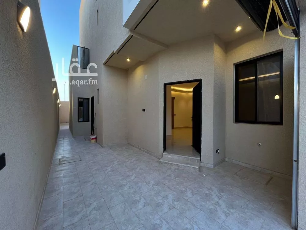 فيلا 4 غرف في المهدية 3