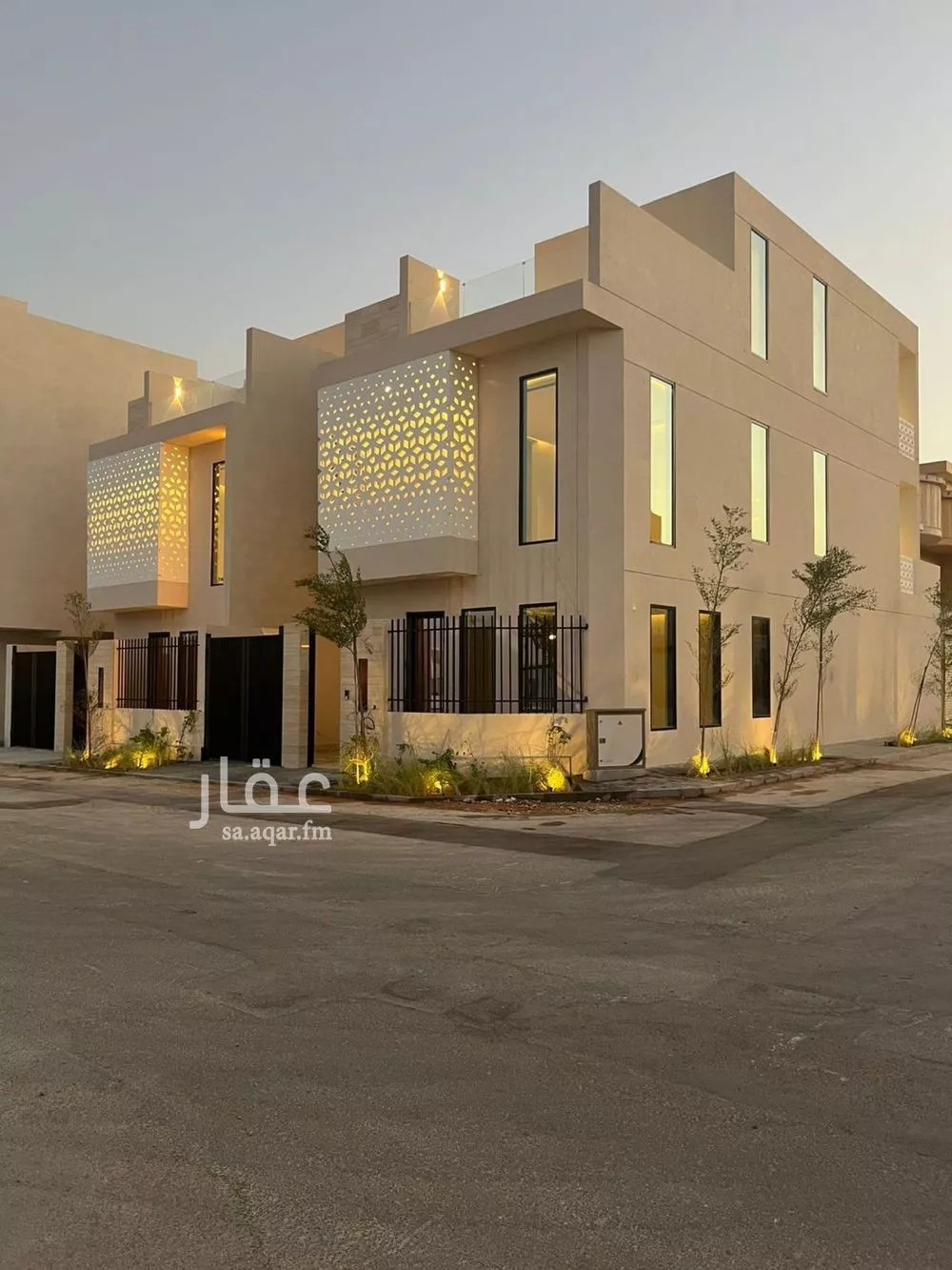 فيلا 6 غرف في المهدية 5