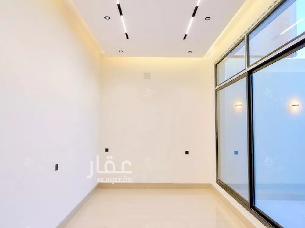 6 bedroom villa in Al Mahdiyyah 4