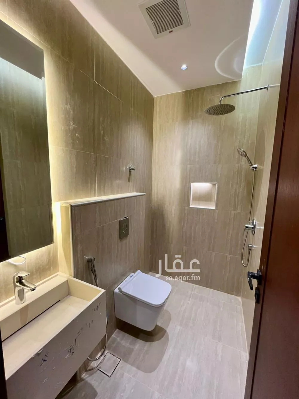 شقة 3 غرف في المهدية 5