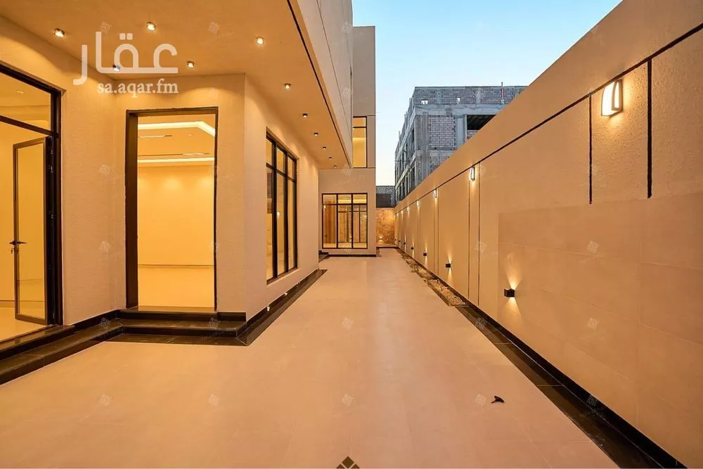 6 bedroom villa in Al Mahdiyyah 2