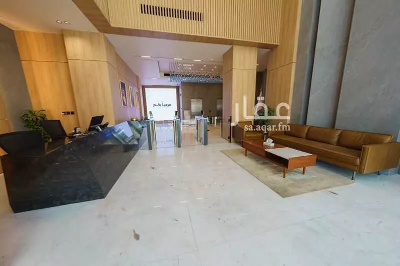 مكتب 625 م² في الملز 4