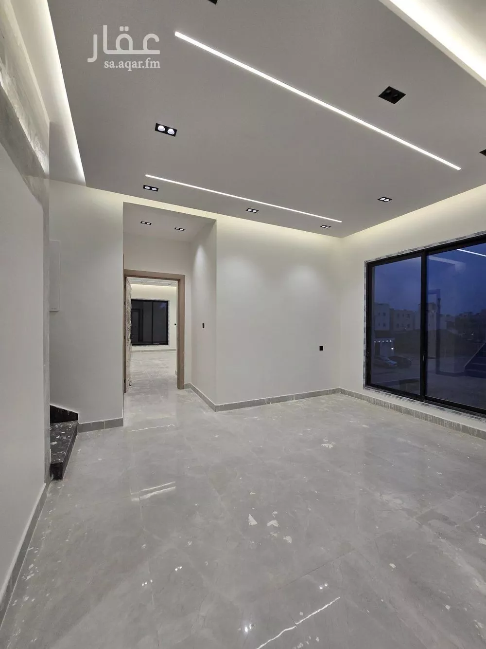 فيلا 5 غرف في القادسية 4