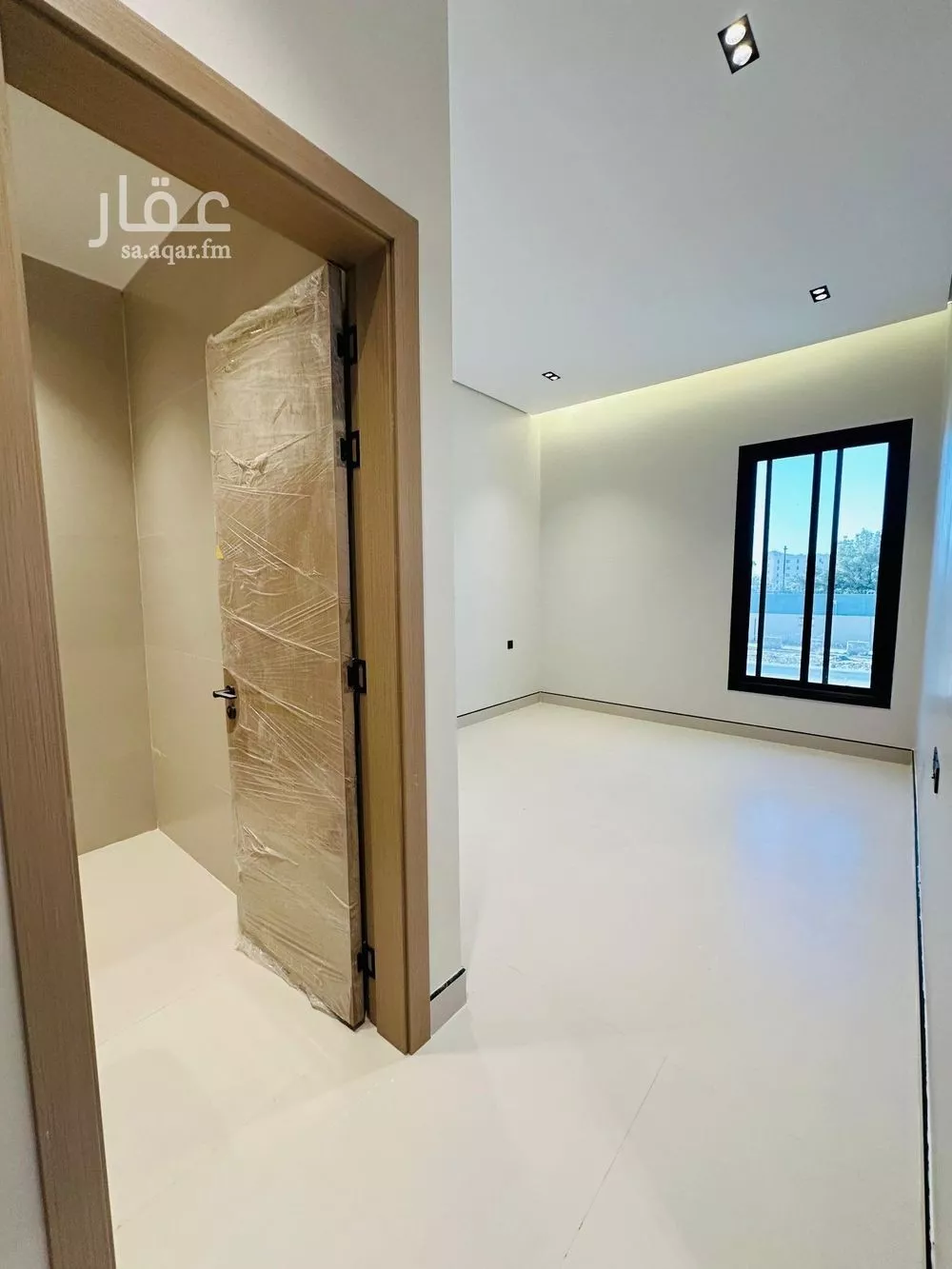 5 bedroom villa in Al Maizilah 4