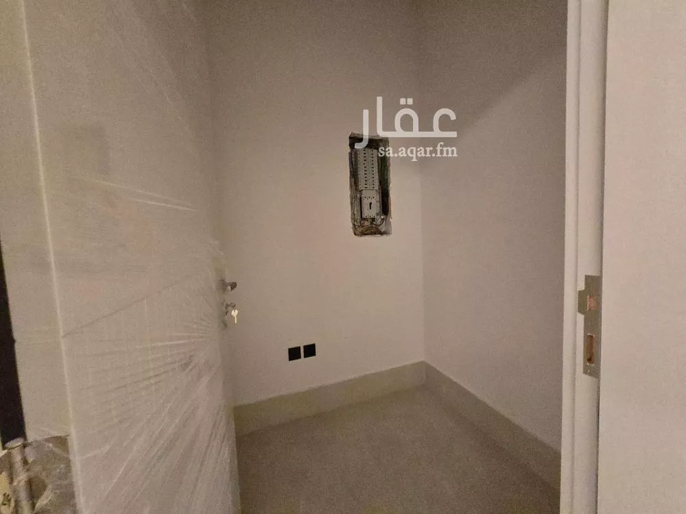 شقة 2 غرف في الرمال 5